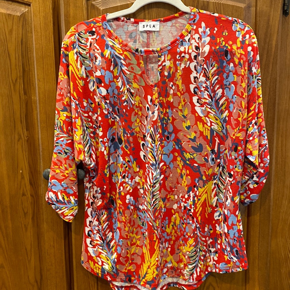 💜💜 SPLA wrinkle free 3/4 sleeve blouse. Size Small. Beauitiful Colors.